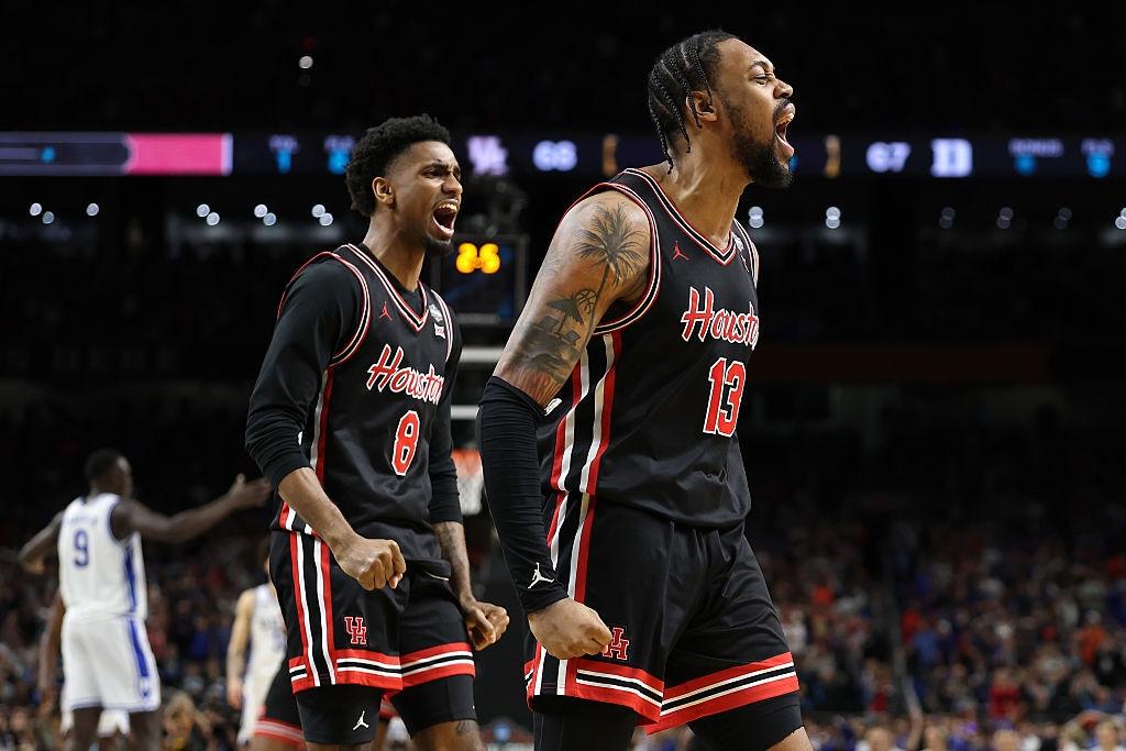 Houston completes comeback