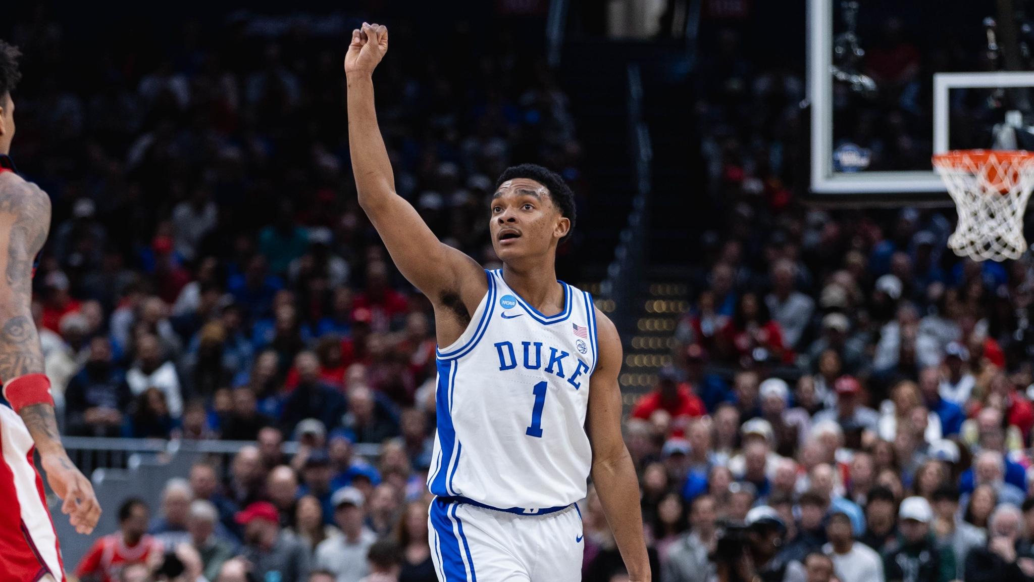Caleb Foster returns from injury to lead Duke to win over St. John's